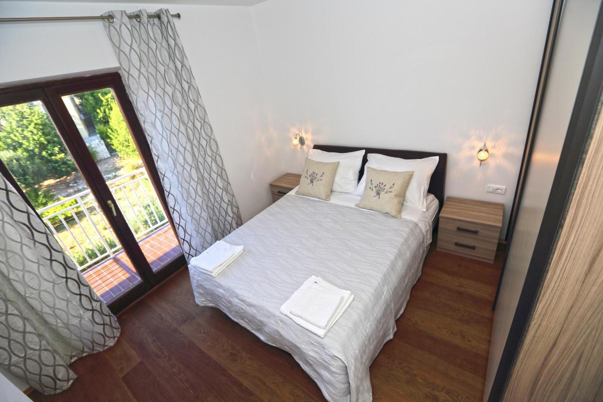 Apartments Grgo Đảo Hvar Ngoại thất bức ảnh