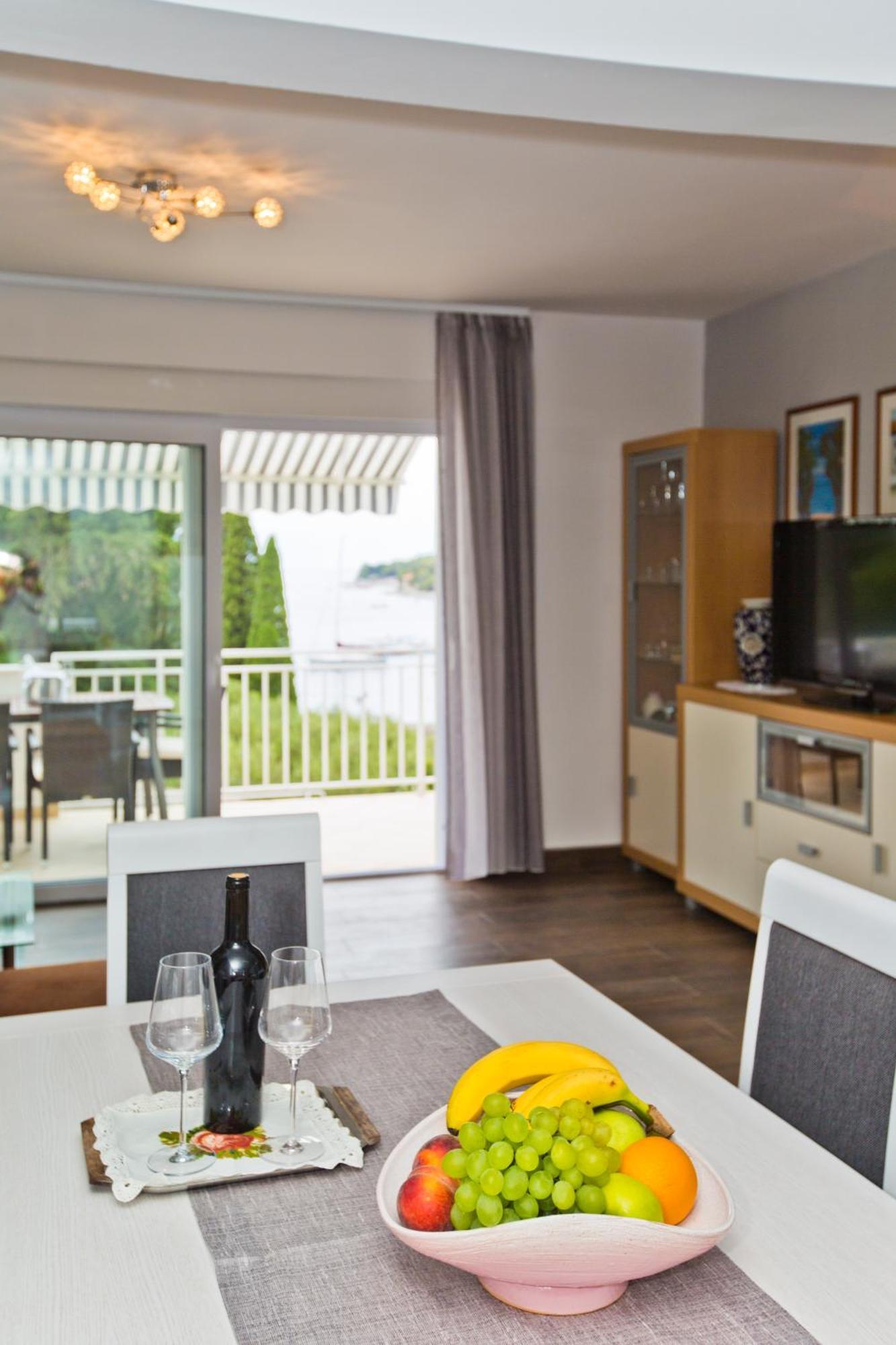 Apartments Grgo Đảo Hvar Ngoại thất bức ảnh