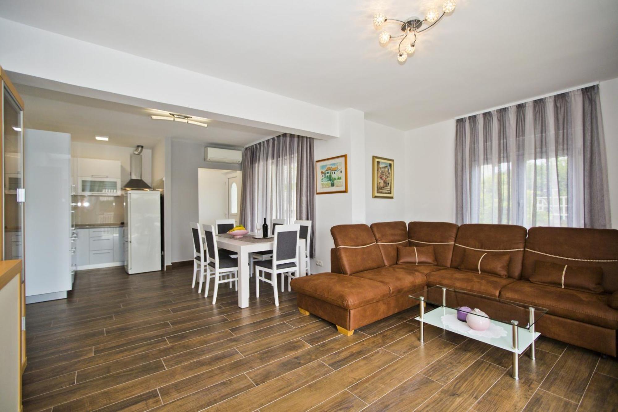 Apartments Grgo Đảo Hvar Ngoại thất bức ảnh