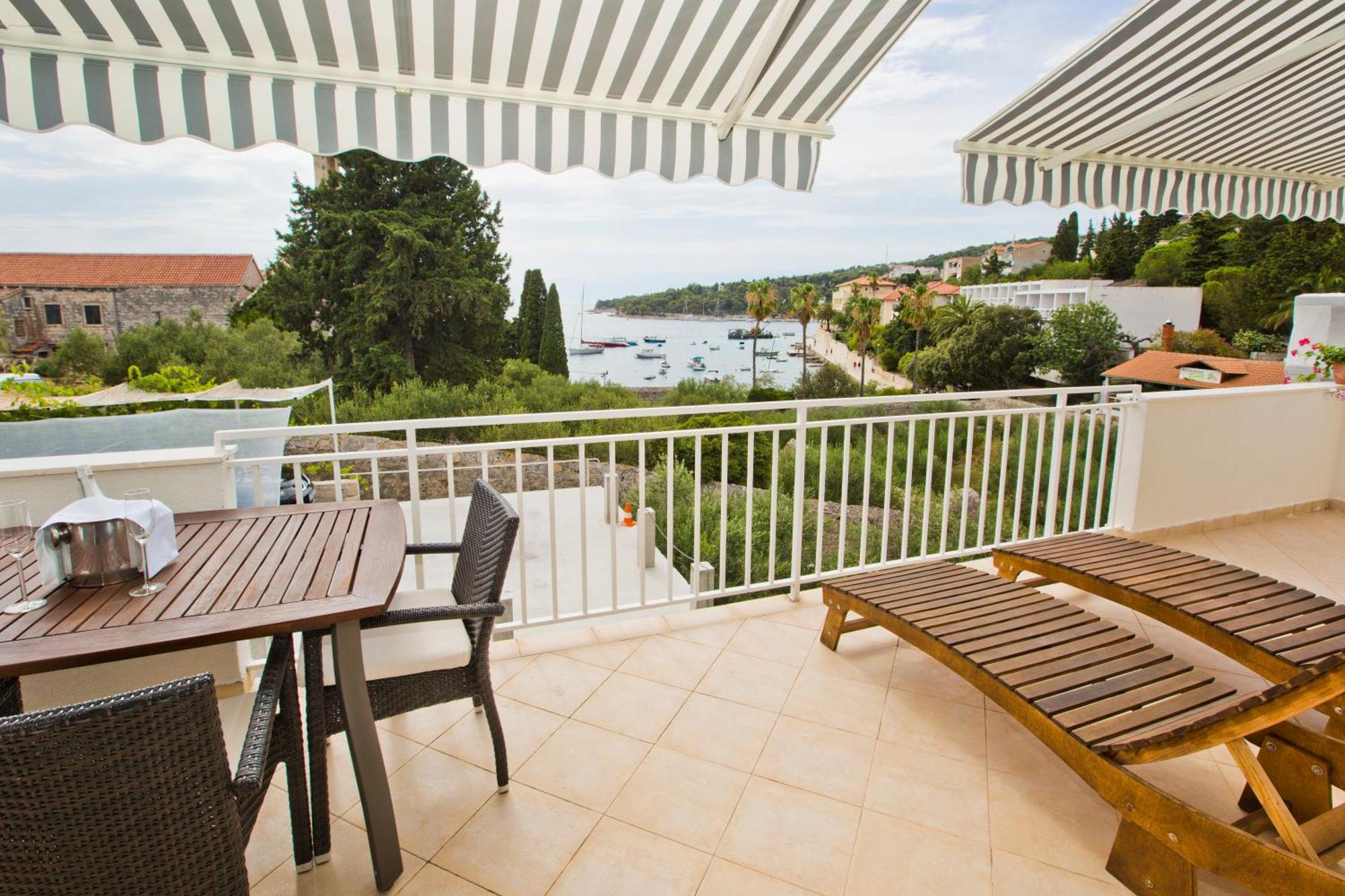 Apartments Grgo Đảo Hvar Ngoại thất bức ảnh
