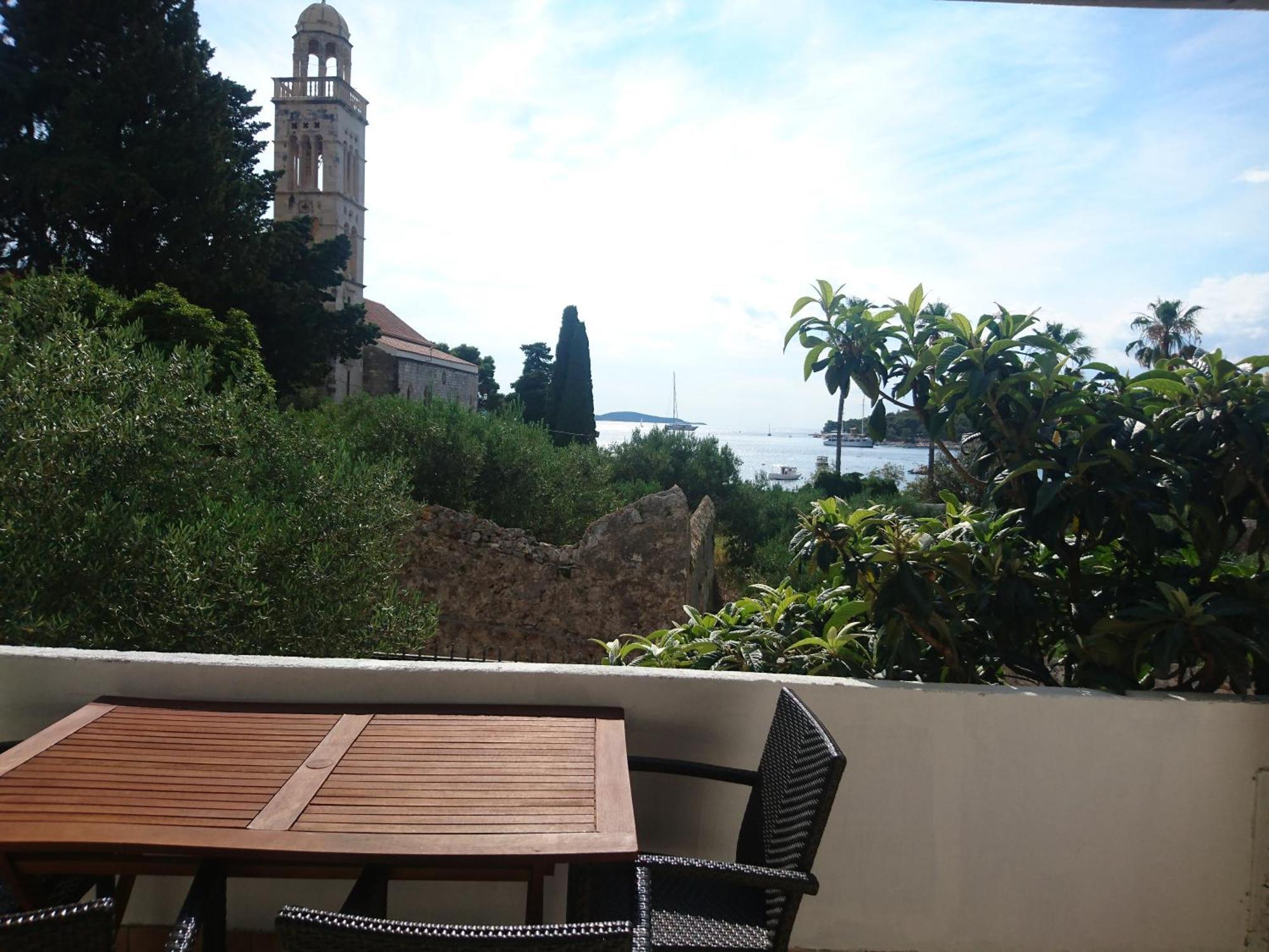 Apartments Grgo Đảo Hvar Ngoại thất bức ảnh